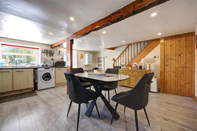 2 bed Terraced for sale Image 7