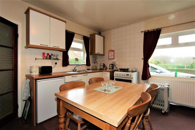 KITCHEN / DINER