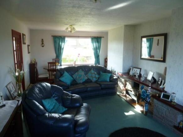 Lounge/Dining Room