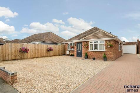 Whitelands Road, Stratton St Margaret, Swindon, SN3