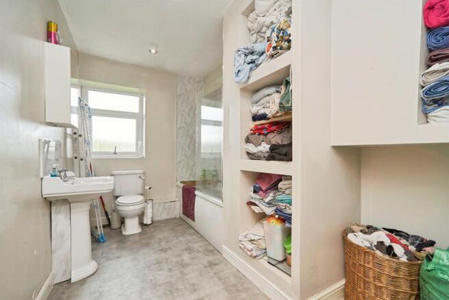 2 bed Terraced for sale Image 10