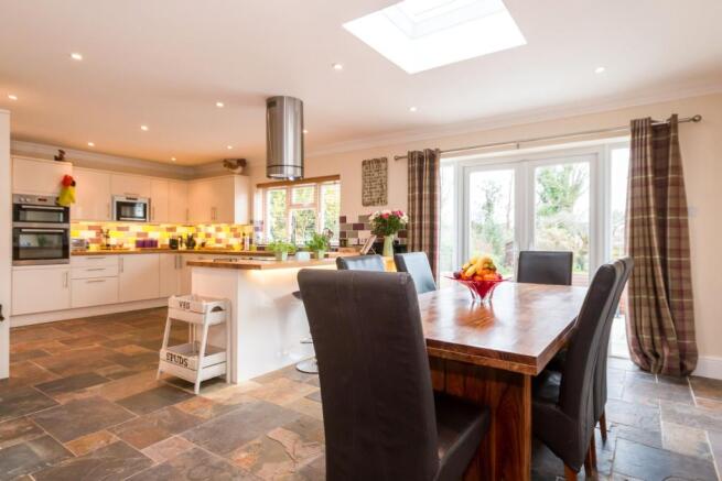 Kitchen/family room