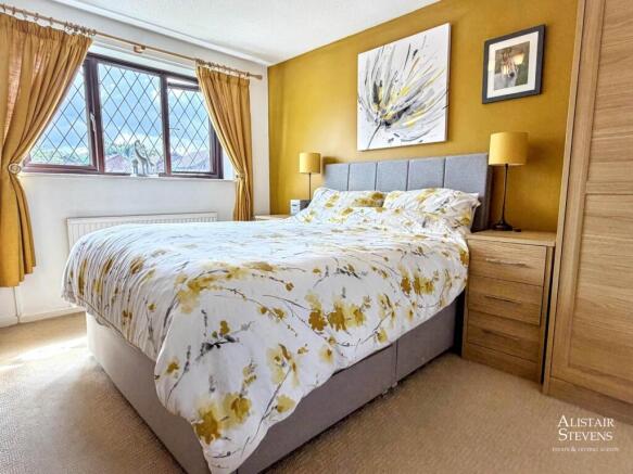 3 bed Detached for sale Image 10