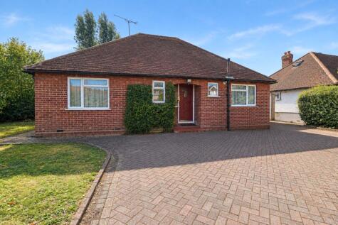 Lime Grove, Woking, Surrey, GU22