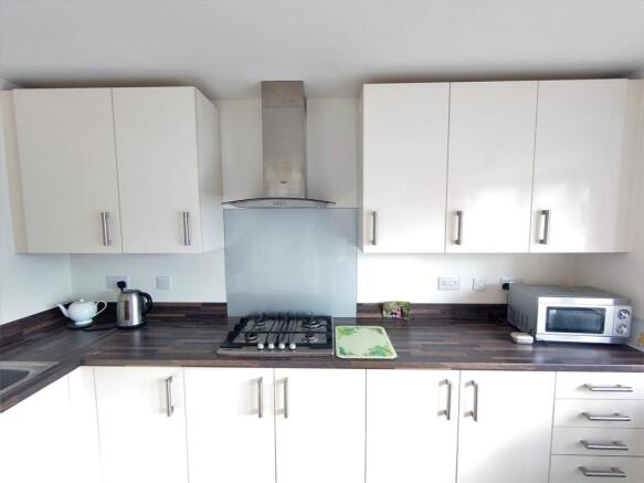 Kitchen c.jpg