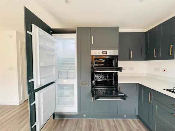 WhatsApp Image 2025-06-17 at 15.20.50 (2).jpeg