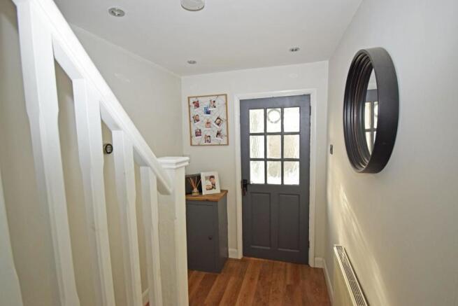31 Linehouse Lane, hall.jpg