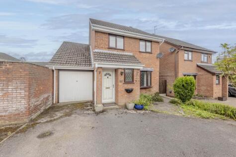 Burrington Drive, Trentham, Stoke On Trent, ST4 8YD