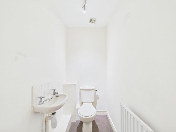 3 bed Detached to rent Image 7