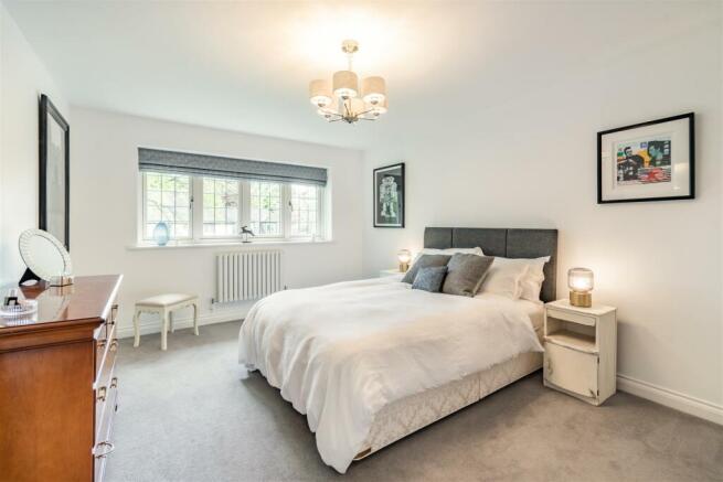 8551050-interior06.jpg