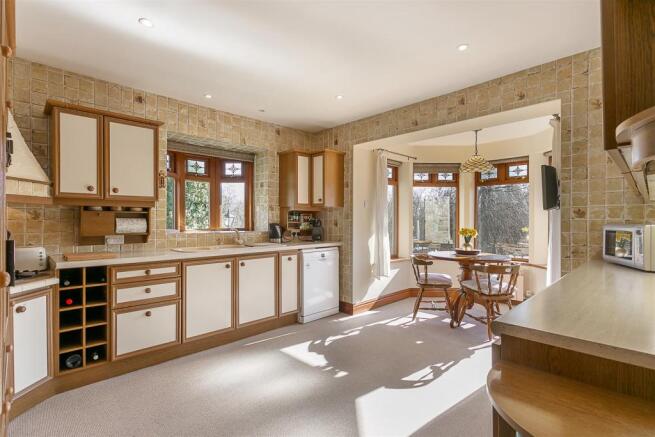Kitchen/Breakfast Room