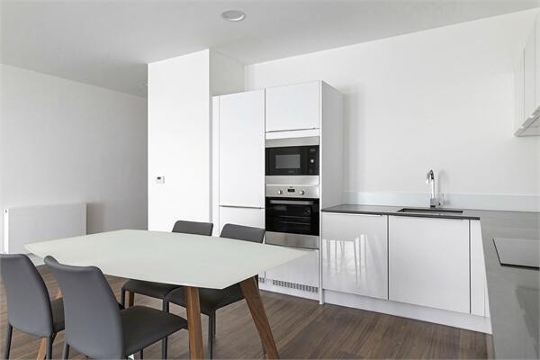 Apartment in London - View 3