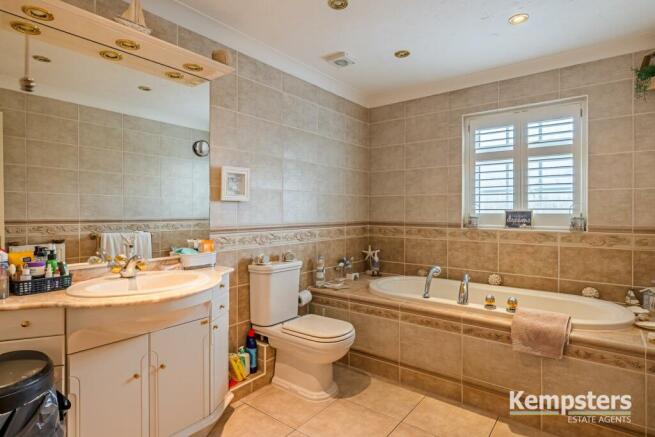 Bathroom.jpg
