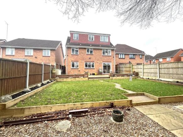 THORN CLOSE 4.jpeg