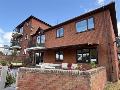 Mount Avenue, Heswall, Wirral