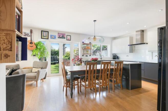 TUDOR AVENUE, (12).jpg