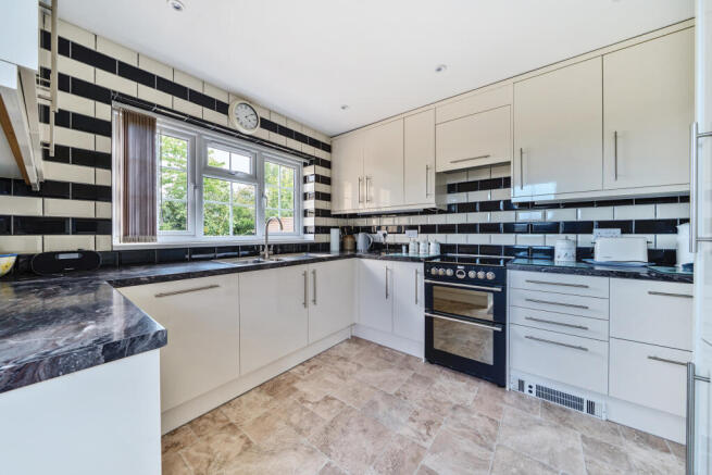 Kitchen / Breakfast Room