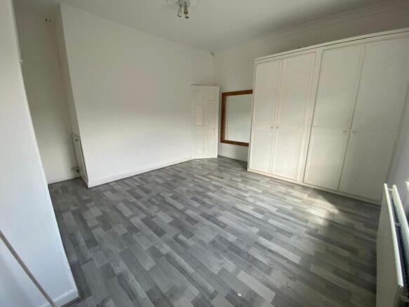 2 bed Terraced to rent Image 8
