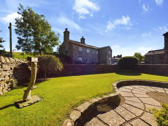 3 bed Detached for sale Image 10