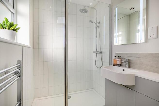 8482132-interior41.jpg