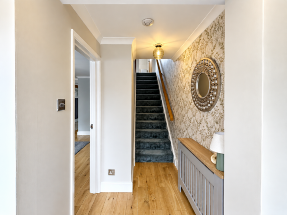 Esher Avenue, Normanby photo 2