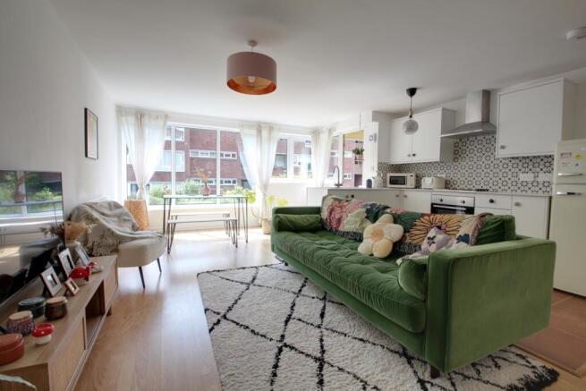 Open Plan Dining Kitchen Family room