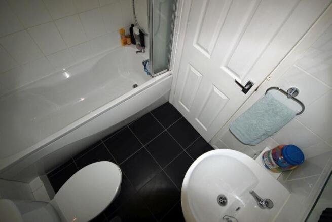 Bathroom.jpg