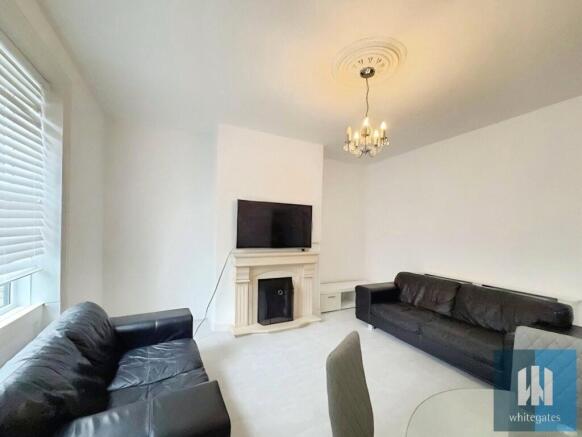 3 bed Terraced to rent Image 6