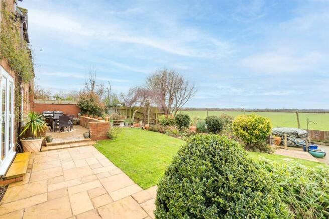 24 Millfield Close-35.jpg