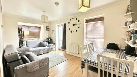 Chatsworth House, Wesley Avenue, London, E16