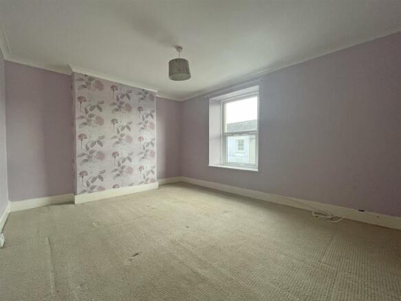 butt park road 33 Bed 1.jpg