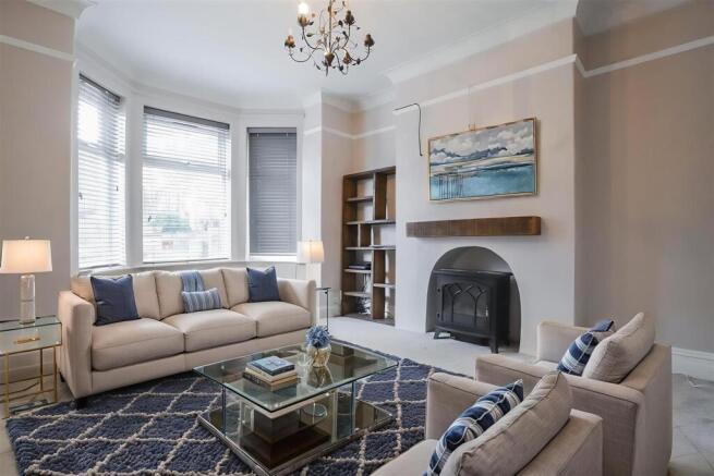 zOxMnTMM_0GT-7r8qo7z-g - Living Room - Modern - 2.