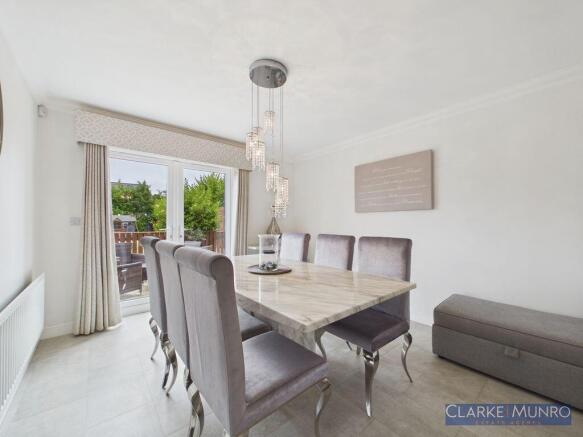 4 bed Detached for sale Image 6