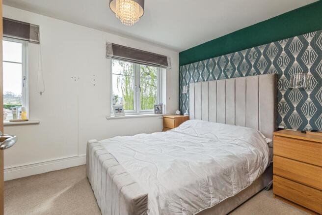 4 bed Detached for sale Image 9