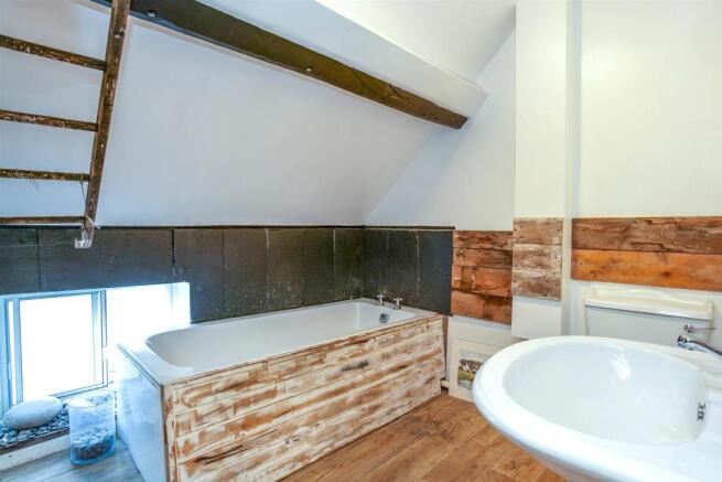 Bathroom.jpg