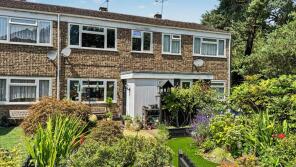 58, Pinewood Park, Farnborough GU14 9LD