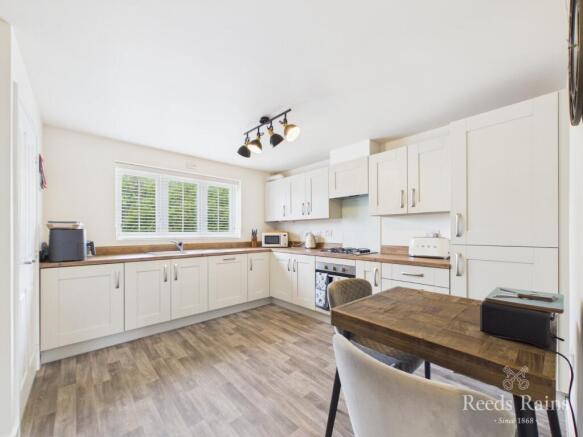 3 bed Semi-Detached for sale Image 11