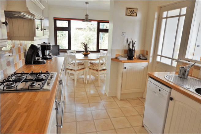 Kitchen / Breakfast