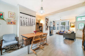 74, Azof Street, London SE10 0EF