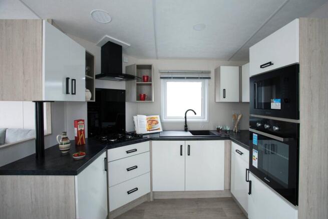 2 bed Caravan for sale Image 8