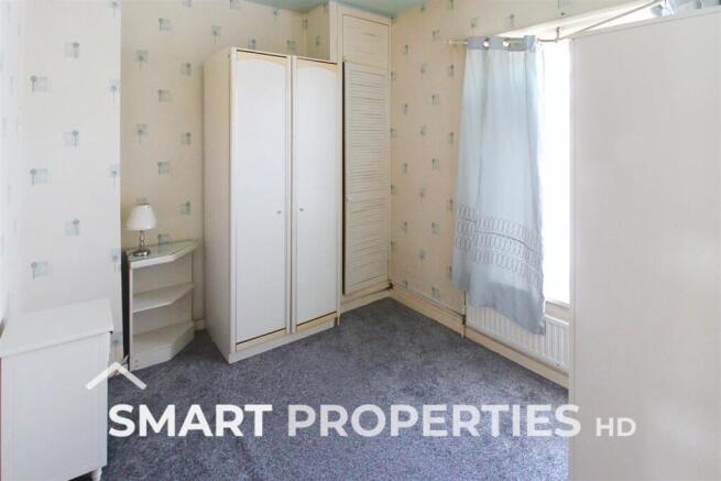 3 bed Terraced to rent Image 8