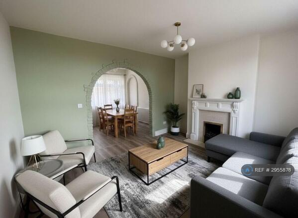 Lounge Staged ¿ Unfurnished Property