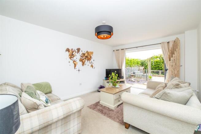 4 bed Detached for sale Image 8