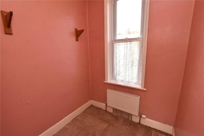4 bed Detached for sale Image 8