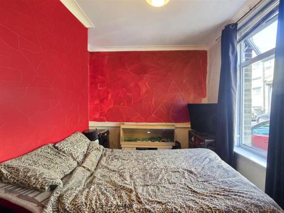 2 bed Detached for sale Image 8