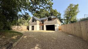 Turnstone House, Northleigh Lane, Colehill BH21 2PN
