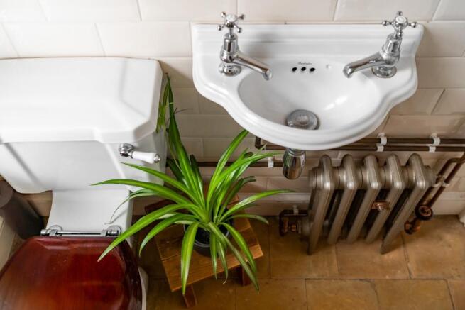 Ground floor wc