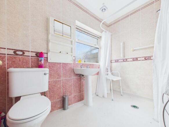2 bed Semi-Detached Bungalow for sale Image 7