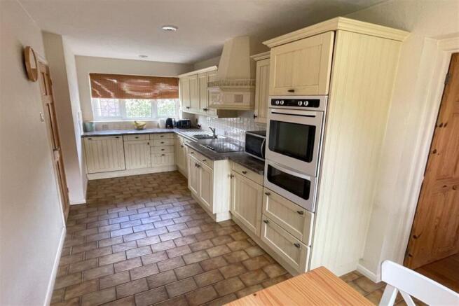 Kitchen 2