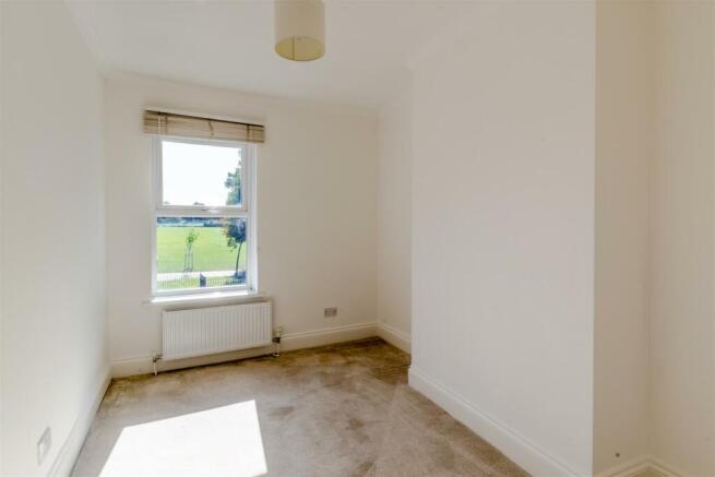 5 Whitstable Rd-10.jpg